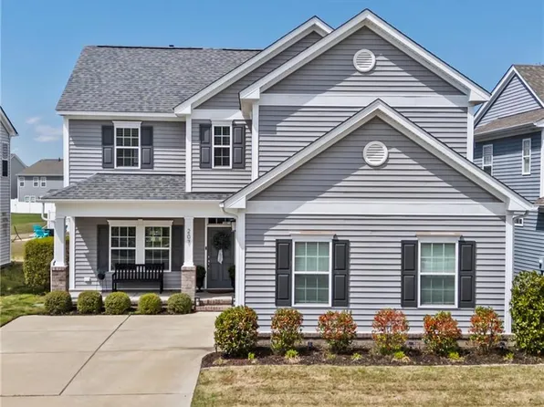 207 Triton Rd, Suffolk, VA 23435