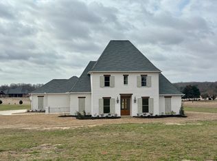 30 Prairie Waters Dr, Columbus, MS 39701