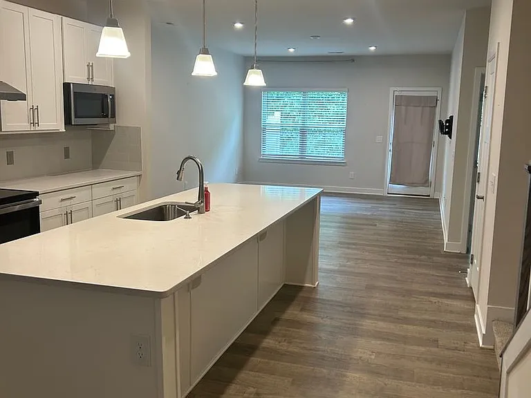 61 Moss Hollow Way — Photo 2