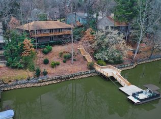 1113 Palmyra Dr, Tega Cay, SC 29708