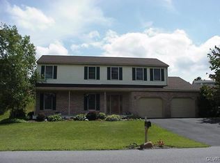 4744 Welby Dr N, Schnecksville, PA 18078