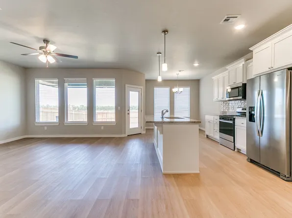 8313 NW 163rd Ter, Edmond, OK 73013