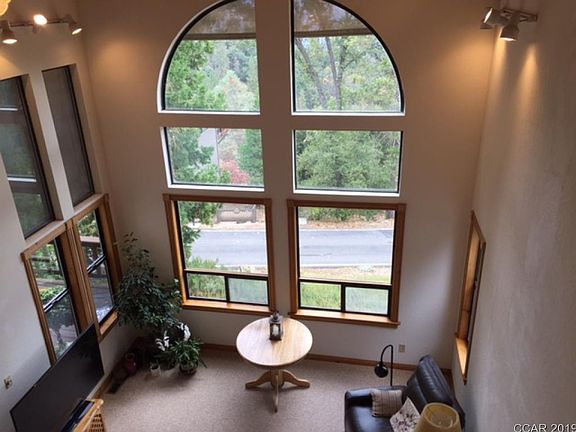 2nd image of 878 Buckthorn Dr