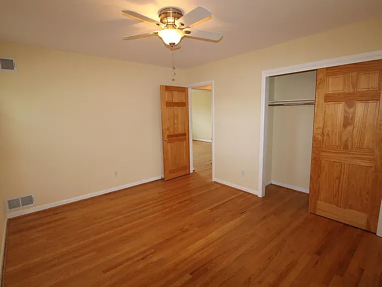 826 20th St S #2 — Photo 5