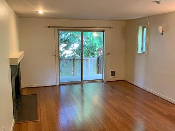 5th image of 15070 NE 82nd St Unit 104