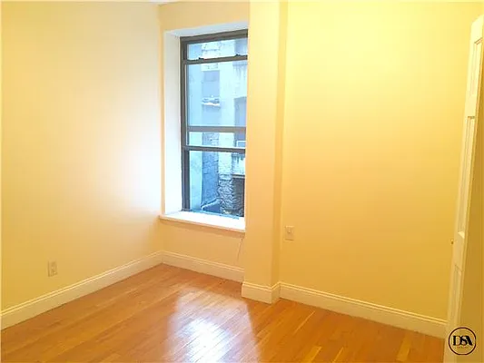 Rented by DSA Realty | media 34
