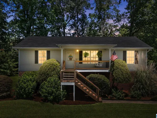 2717 Sunrise Dr, Moody, AL 35004