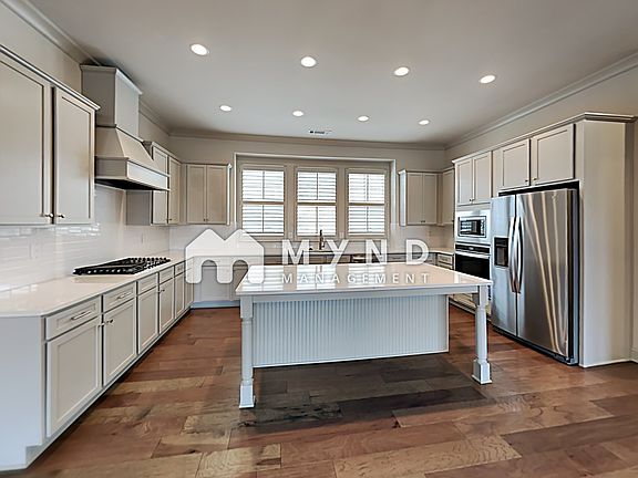 4th image of 2443 Skyland Way NE #77