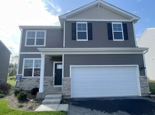 6816 Willow Dr, Wonder Lake, IL 60097