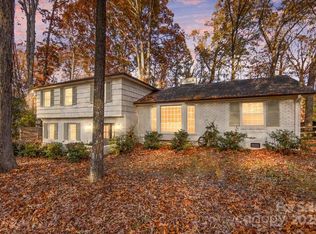 6701 Burlwood Rd, Charlotte, NC 28211