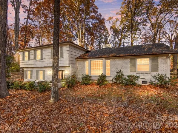 6701 Burlwood Rd, Charlotte, NC 28211