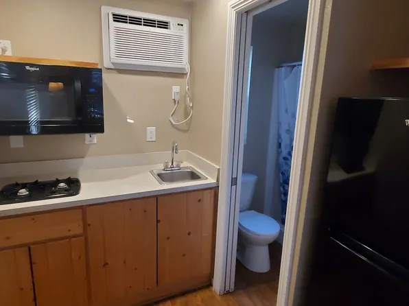 32000 Riverside Dr, Lake Elsinore, CA