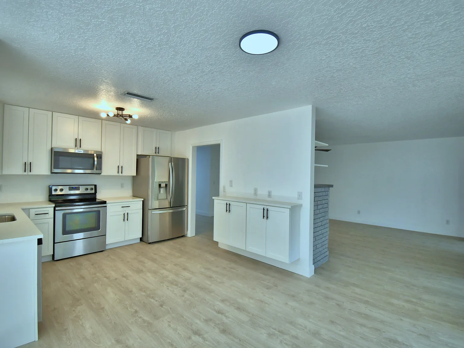 4 bed, 1665 sqft, $2,000 — Photo 4
