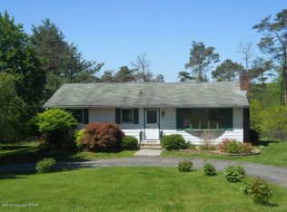1507 Ridge Dr, Stroudsburg, PA 18360