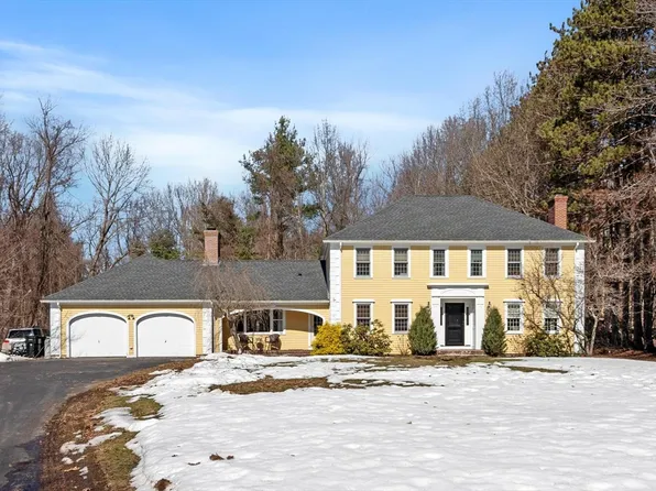 92 Prospect St, Lunenburg, MA 01462