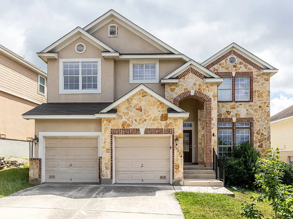 21226 Villa Valencia