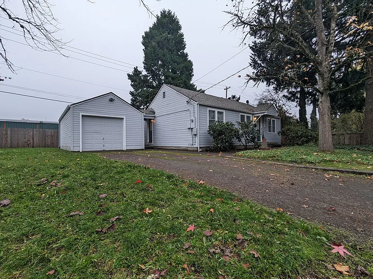 175 Ash St — Photo 3