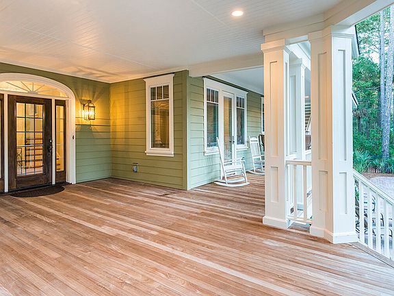 4th image of 16 Royal Beach Dr