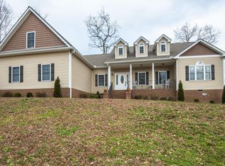 102 Hillside Dr, Dickson, TN 37055