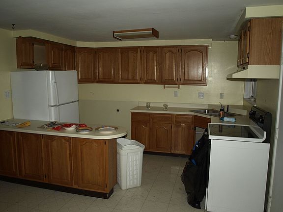 3rd image of 3612 Elmira Dr