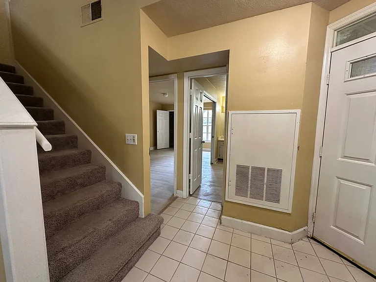 1567 Farrindon Cir — Photo 10