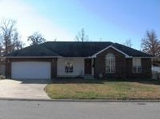 1818 Redbud Dr, Joplin, MO 64801