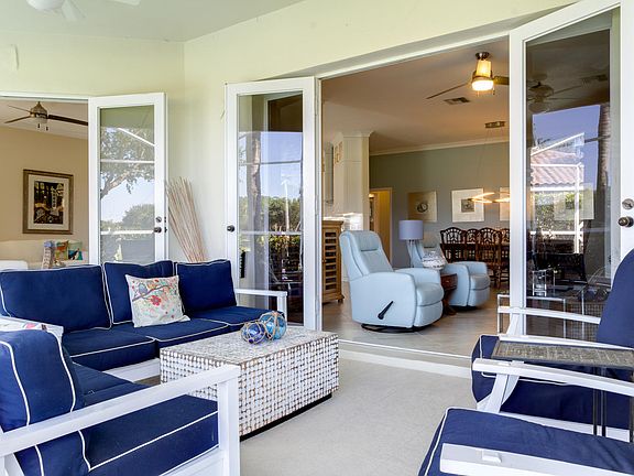 4th image of 1585 Saint Davids Ln
