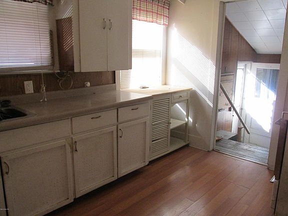 2nd image of 5273 N Riverview Dr