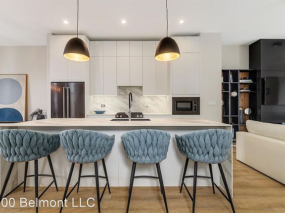 3rd image of 4200 W Belmont Ave #3