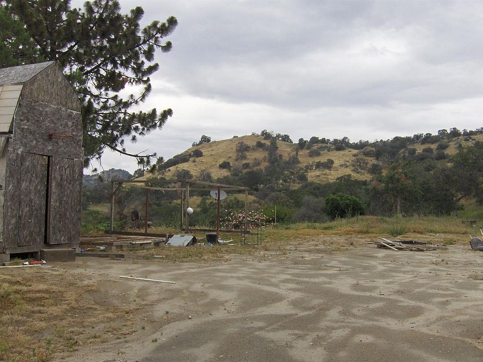 1st image of 47113 Sassafras Ln