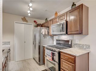 950 Seven Hills Dr APT 3026, Henderson, NV 89052