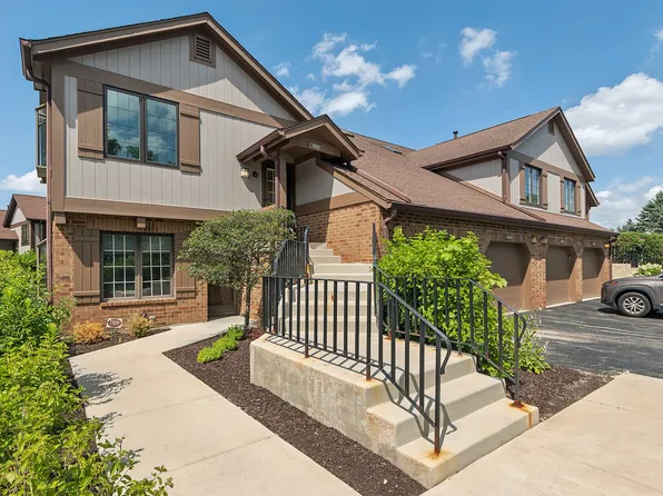 7822 W Arquilla Dr #7822, Palos Heights, IL 60463