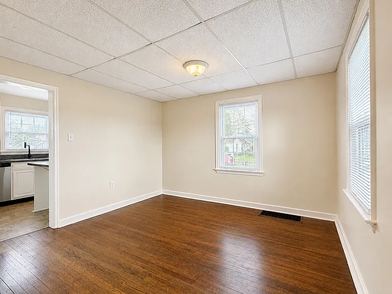 430 Brimmer Ave — Photo 10