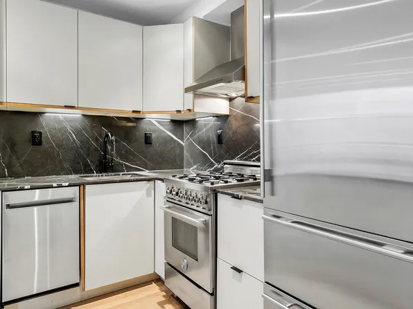 134 Suffolk Street image 4 of 12