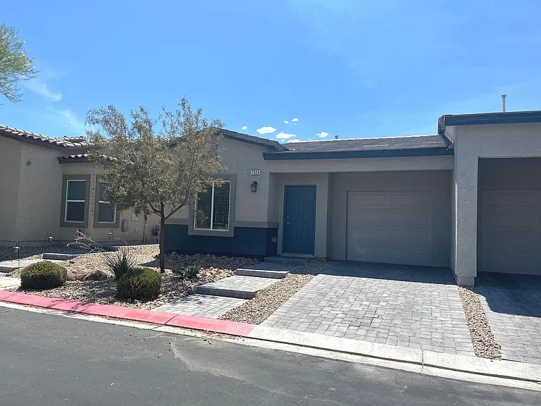 7529 Brody Meadows St — Photo 3