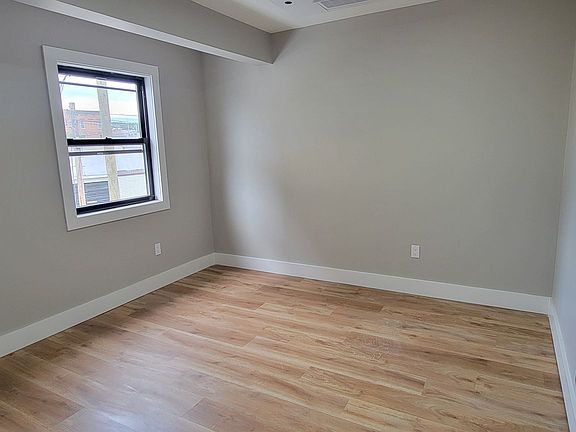 3rd image of 260 Bradford St #205