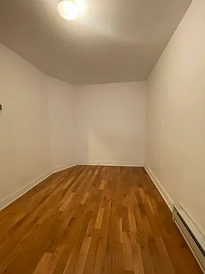 Rented by Hagstrom Management Inc | media 28