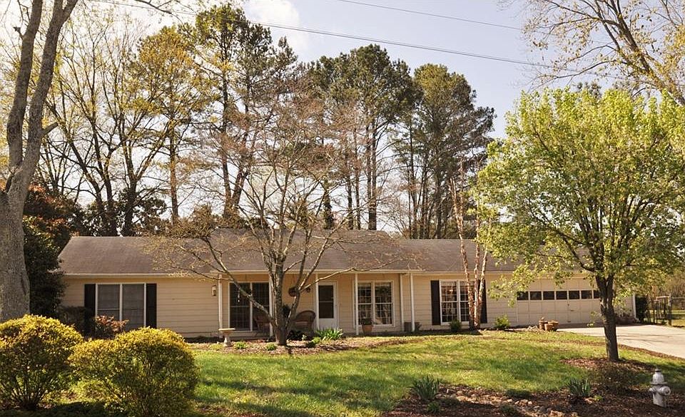 1st image of 2299 Macby Dr