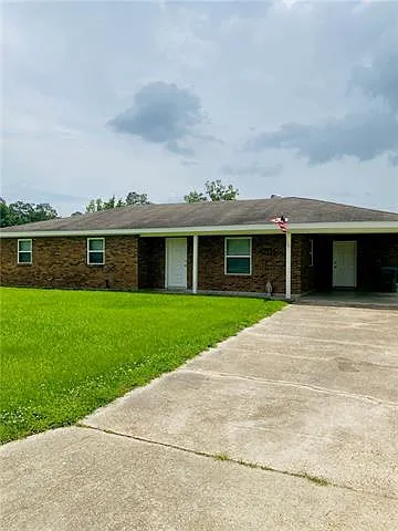 3 bed, 2.0 bath, 1603 sqft, $1,600 — Photo 2