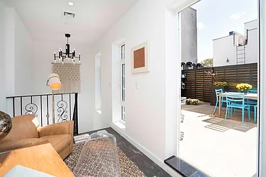 Sold by The InHouse Group