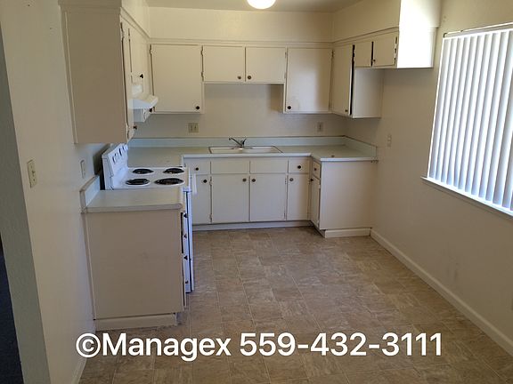 3rd image of 4565 N Lafayette Ave