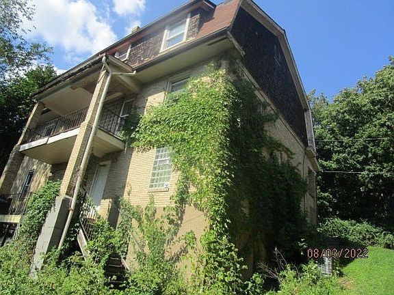 4th image of 87 Beechmont Ave