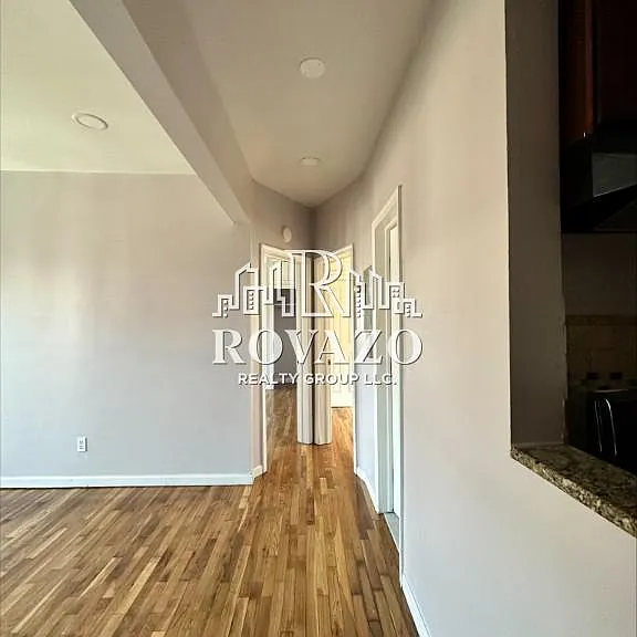 90 2nd Ave #5 — Photo 5