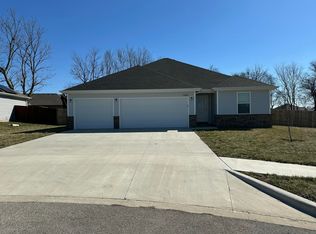 1546 S Olde Savannah Ave, Republic, MO 65738