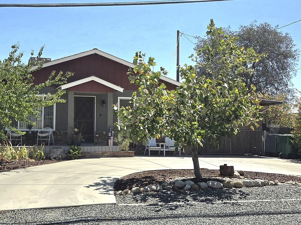 2nd image of 35437 Ward Avenue