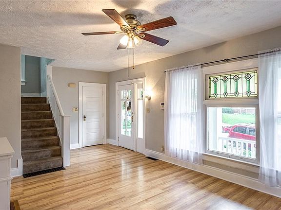 4th image of 663 Carlisle Ave
