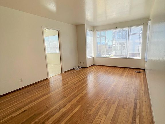 5th image of 696 36th Ave #101