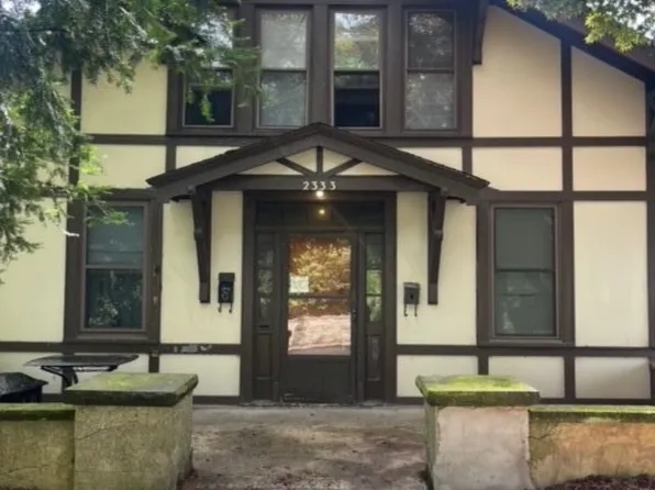2333 Vodeli St, Pittsburgh, PA 15216