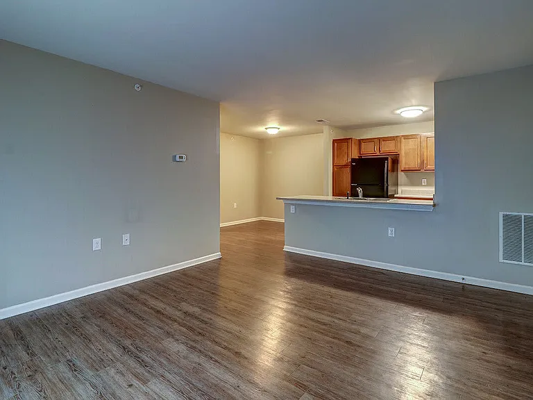 105 Beech St — Photo 36