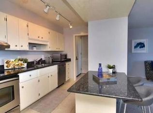 651 Port Dr APT 204, San Mateo, CA 94404